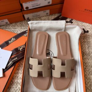 HERMES 01739