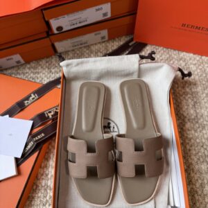 HERMES 01749
