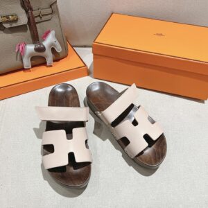 HERMES  01759