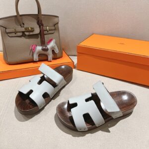 HERMES  01779