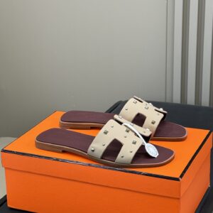 HERMES 01799