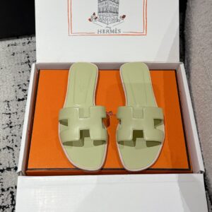 HERMES  01829