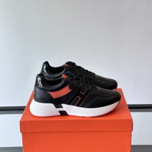 HERMES  01879