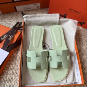 HERMES 01929
