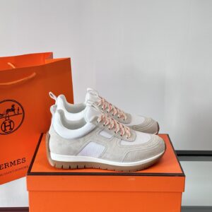 HERMES  02339