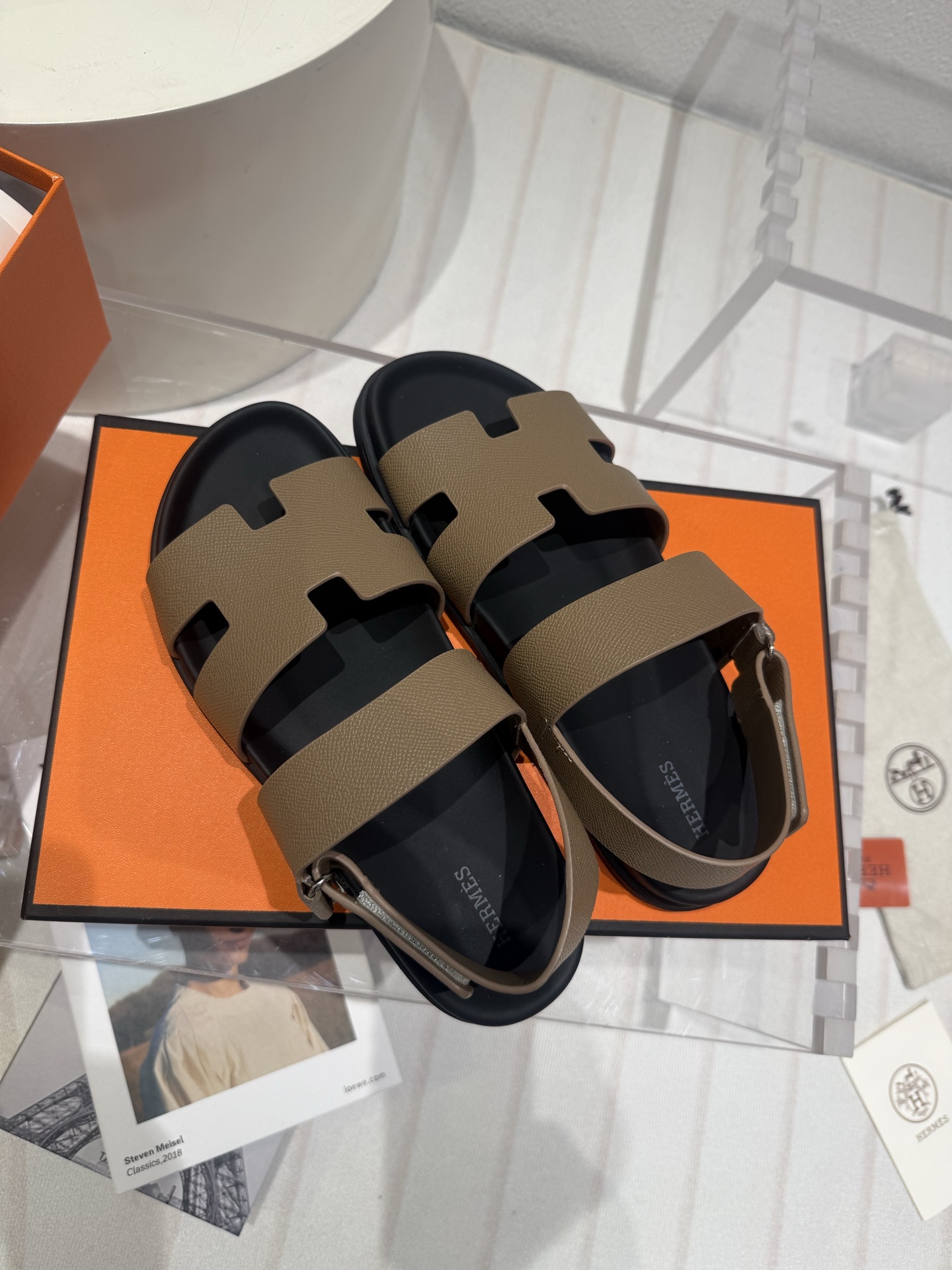 Hermès Chypre Sandals Étoupe Brown/Black Leather – Women’s