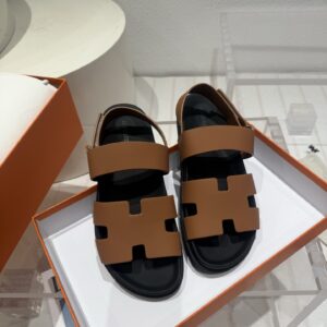 Chypre leather sandals Hermès Brown