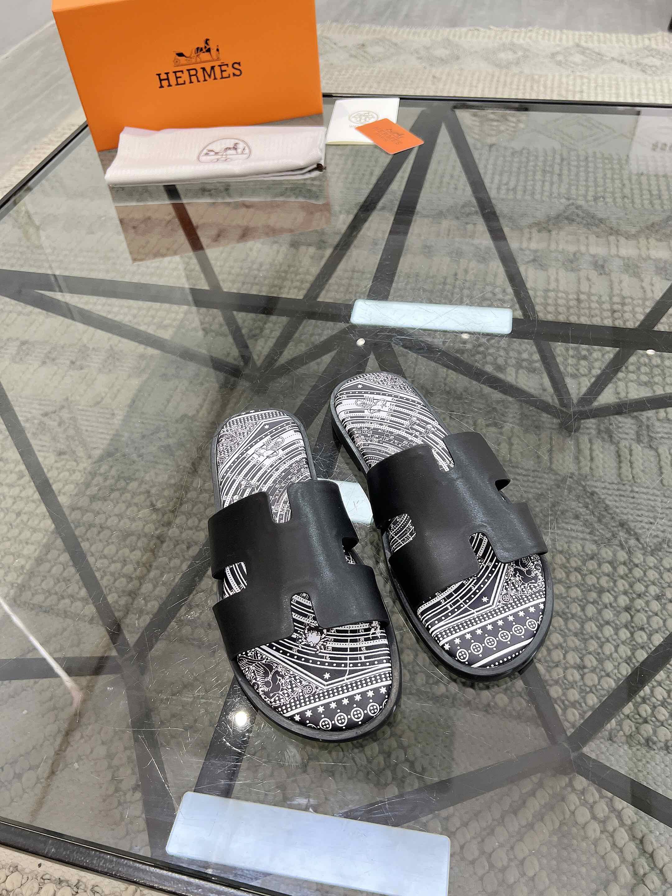 HERMES Izmir H Logo Flat Sandals Mules Shoes Men  With Storage bag black