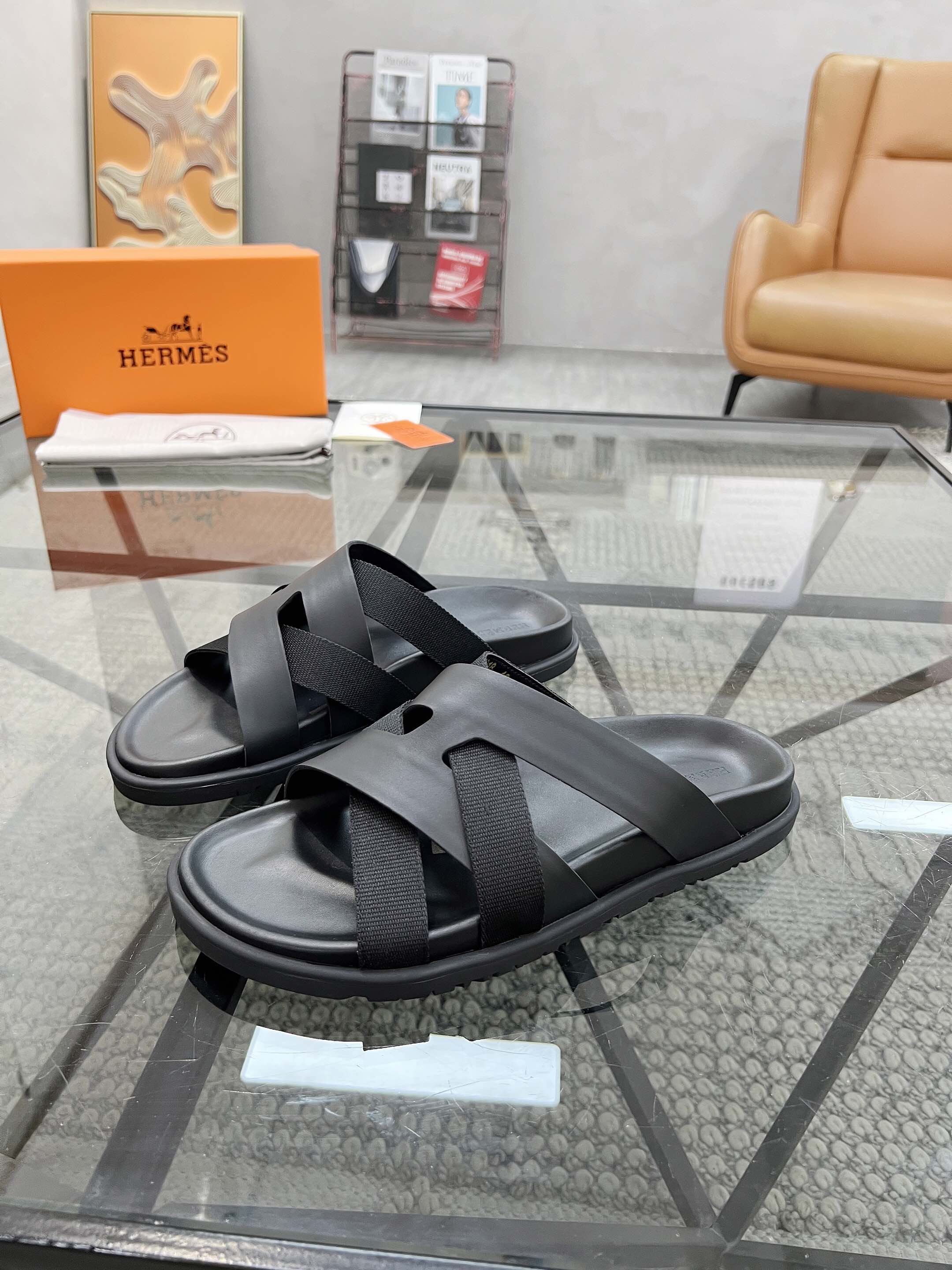 Hermes Kazimir Sandal In Dark black