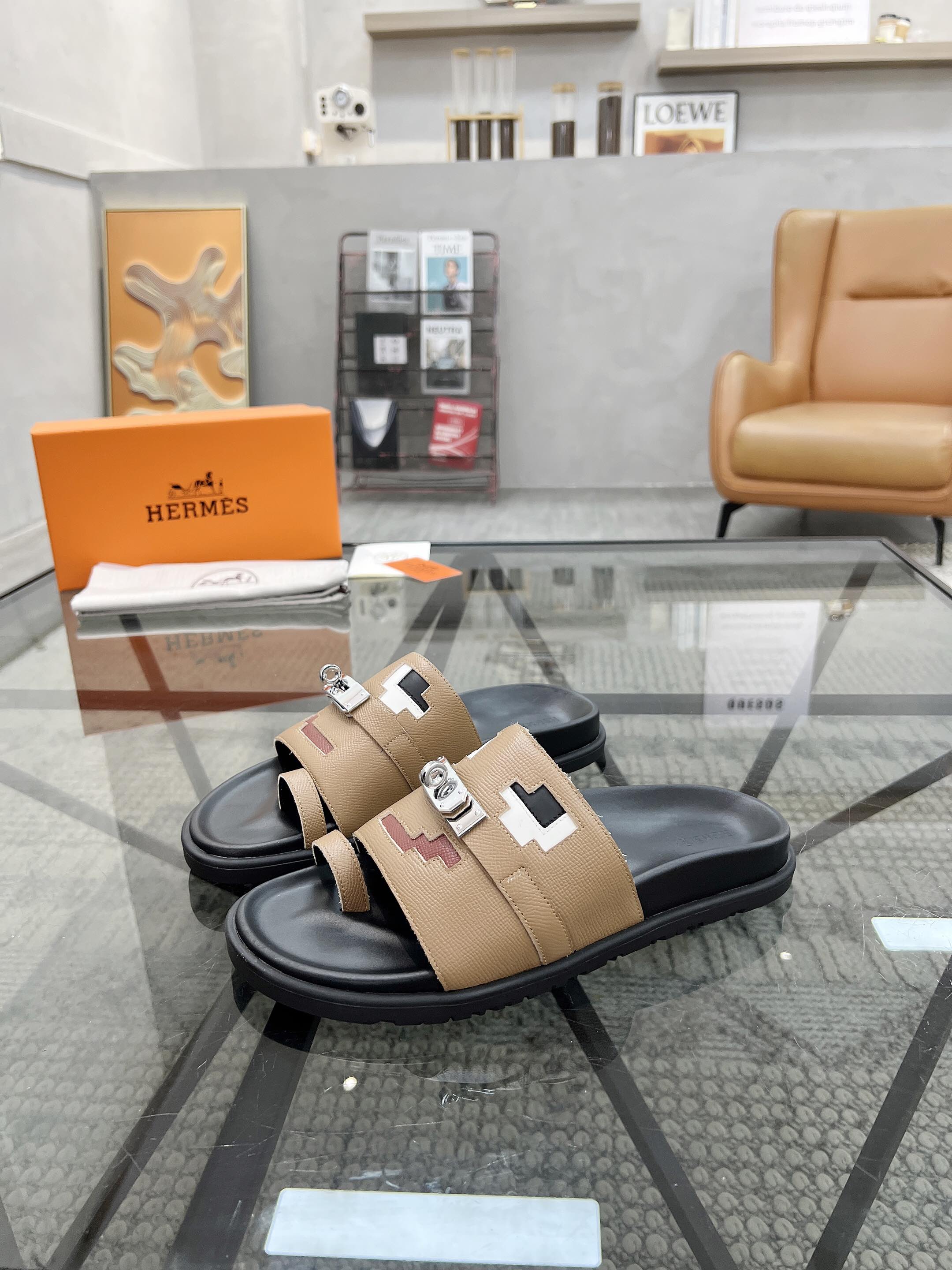 Hermès “Joke” Sandals – Women’s Multicolore Étoupe Brown Leather Slides