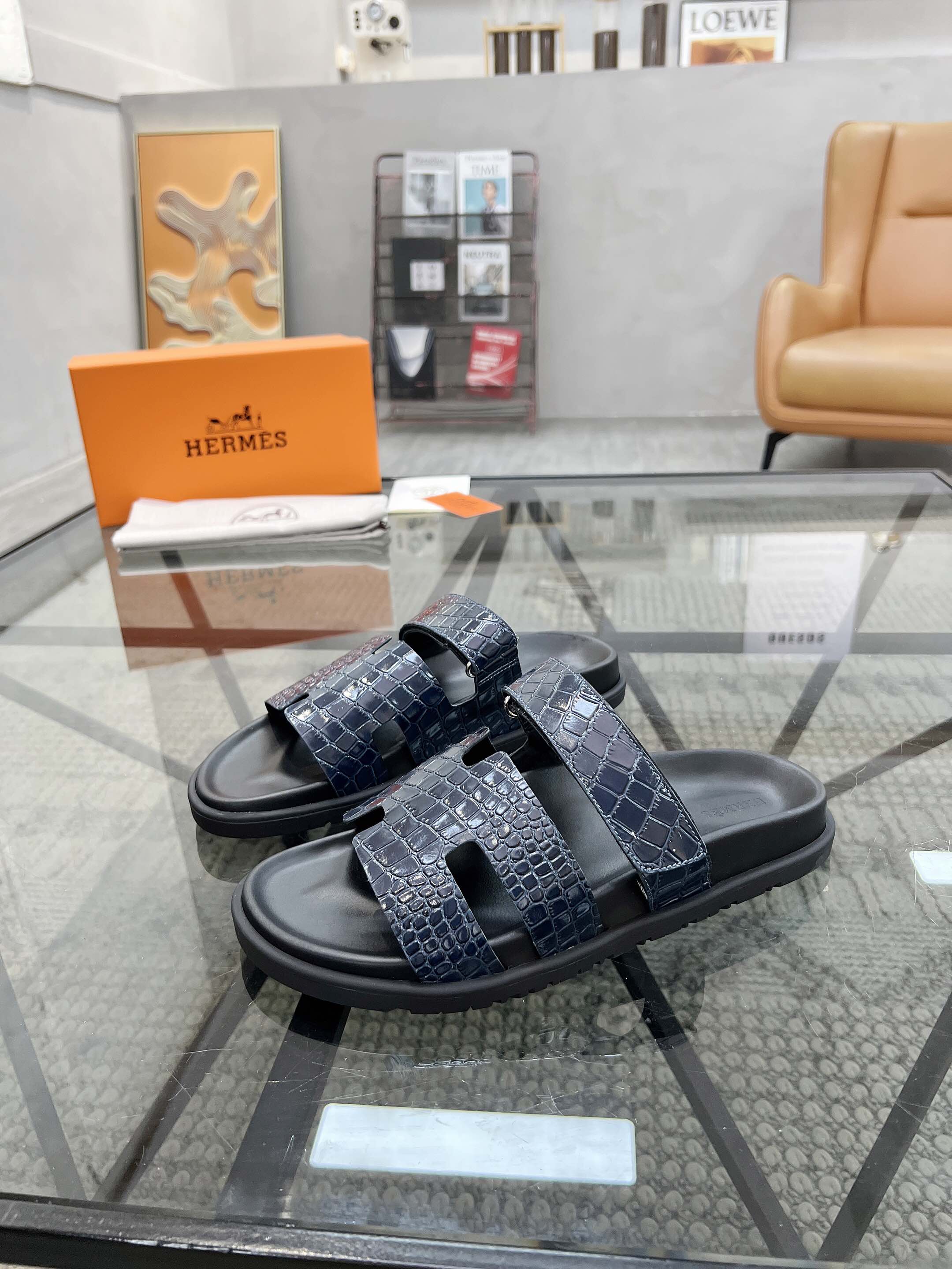 Hermès Chypre Crocodile Leather Sandals – Women’s Blue