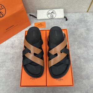 Hermès Kazimir Sandals – Women’s Naturel / Noir