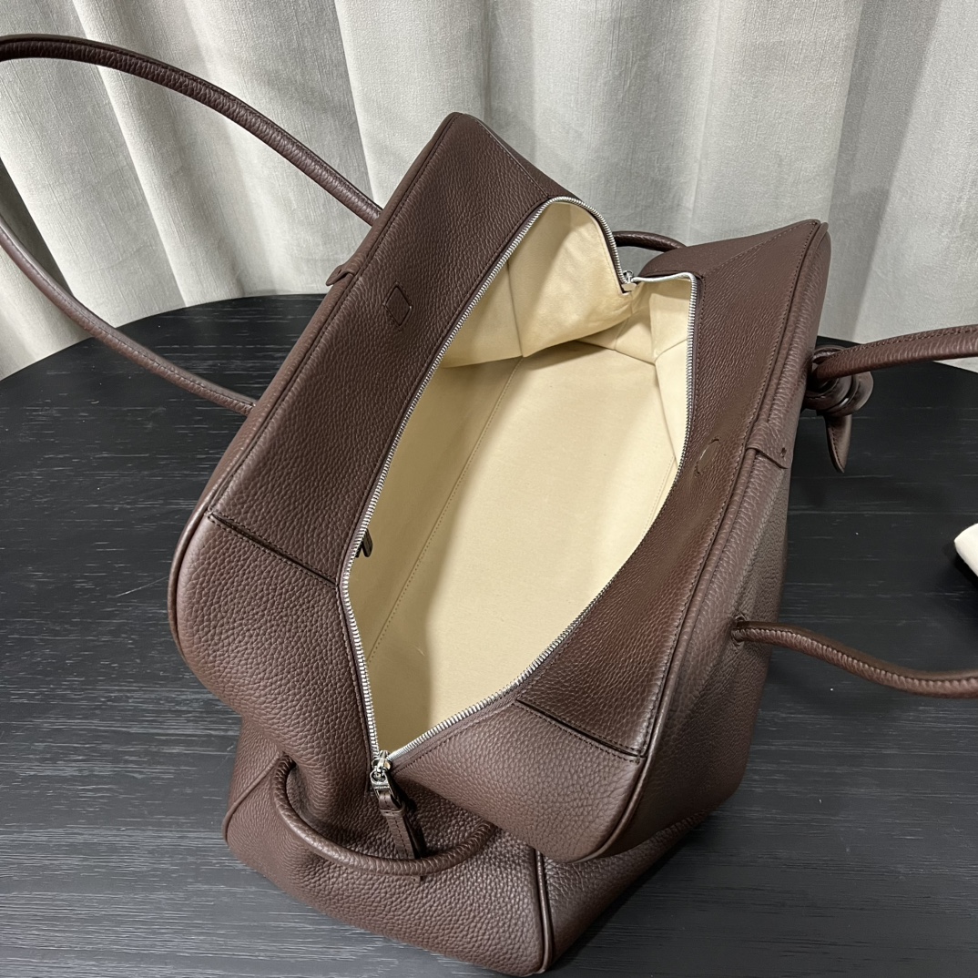 Jacquemus 000614