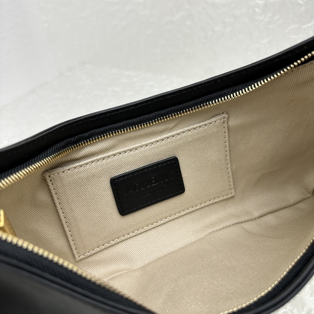 Jacquemus 00468