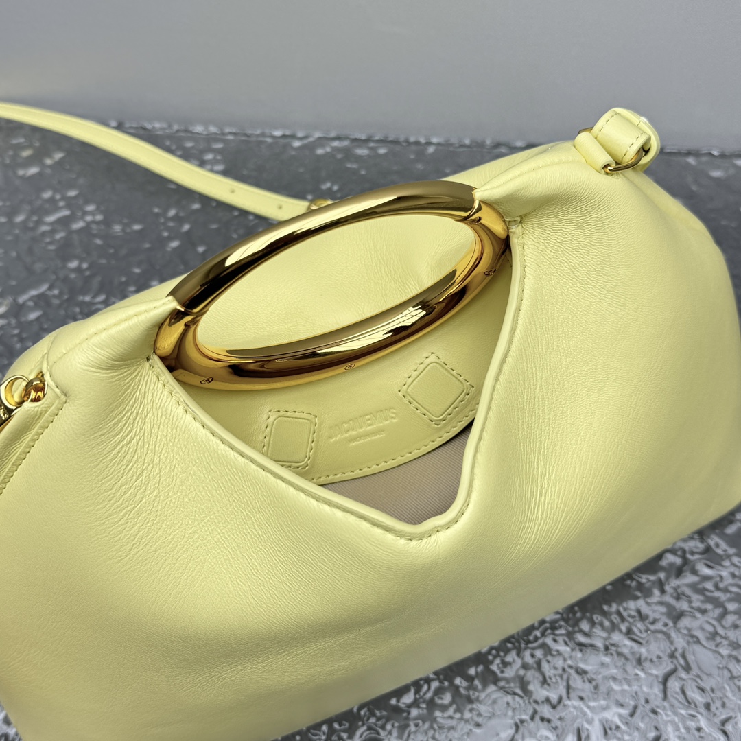 Jacquemus 006017