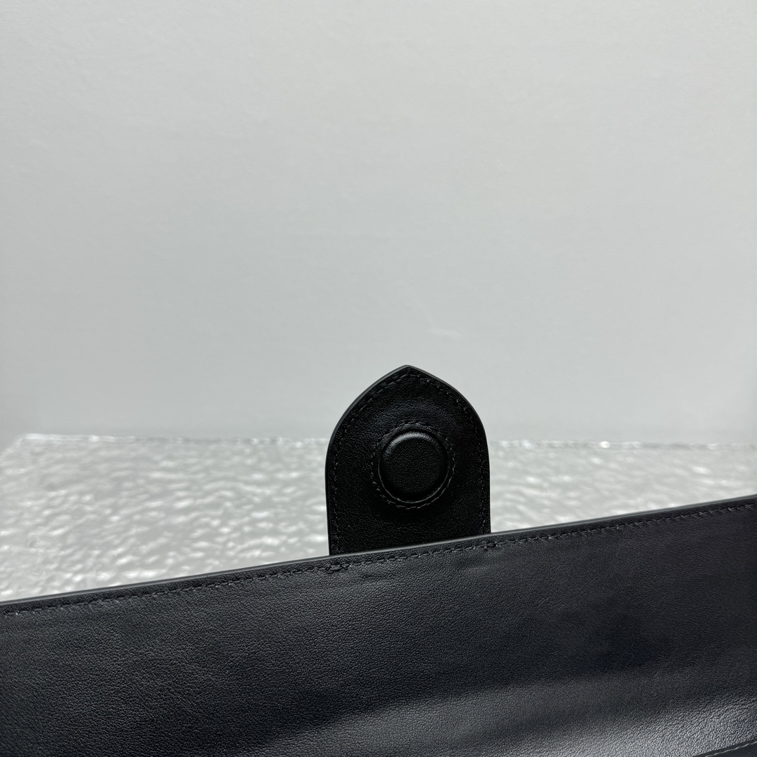 Jacquemus 011211