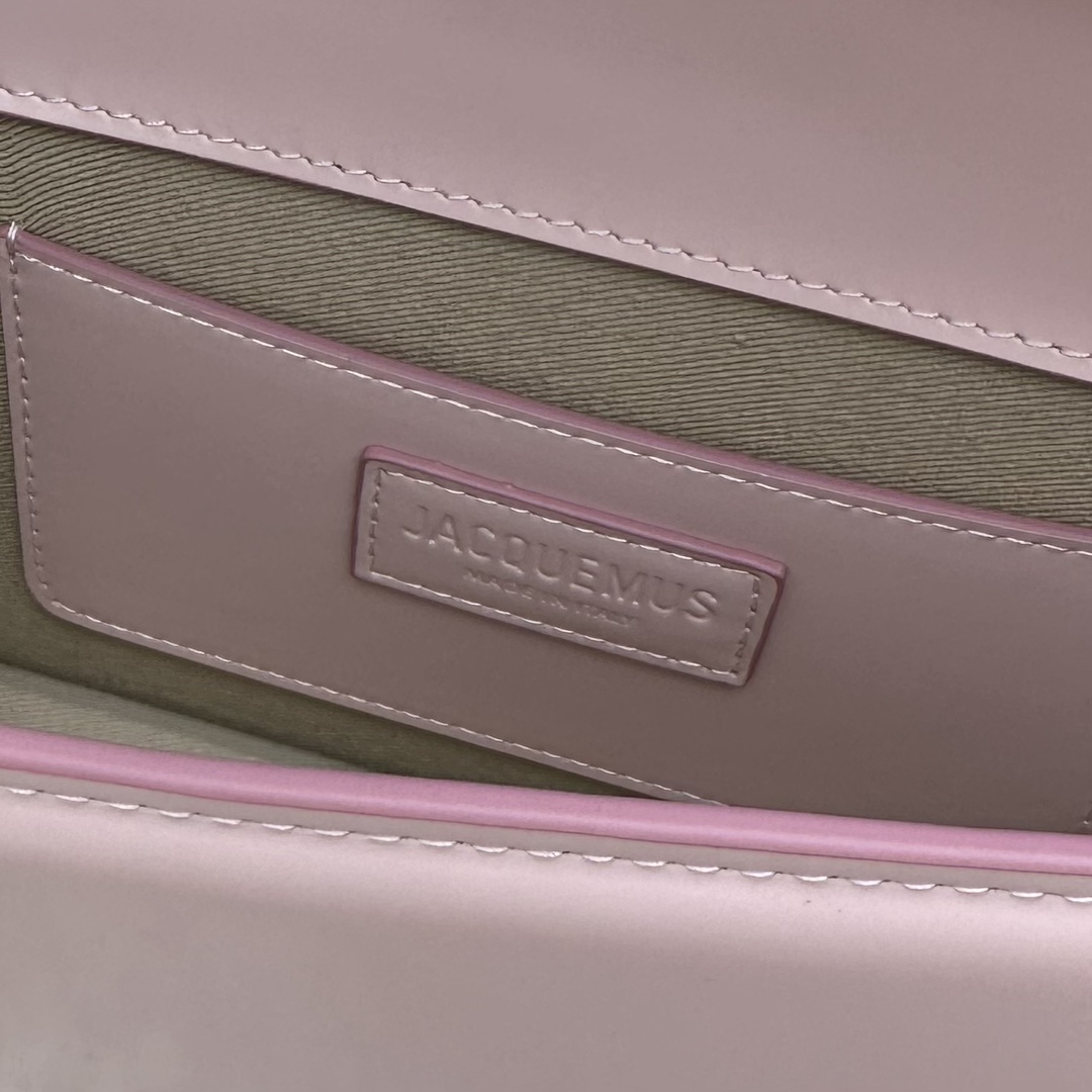 Jacquemus 01409