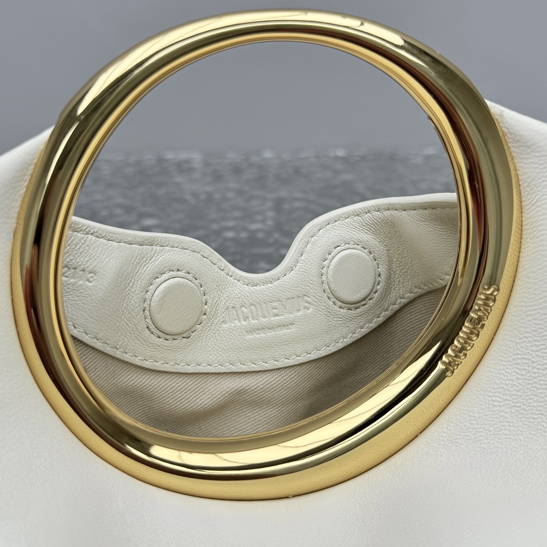 Jacquemus 019611