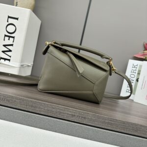Loewe  01029