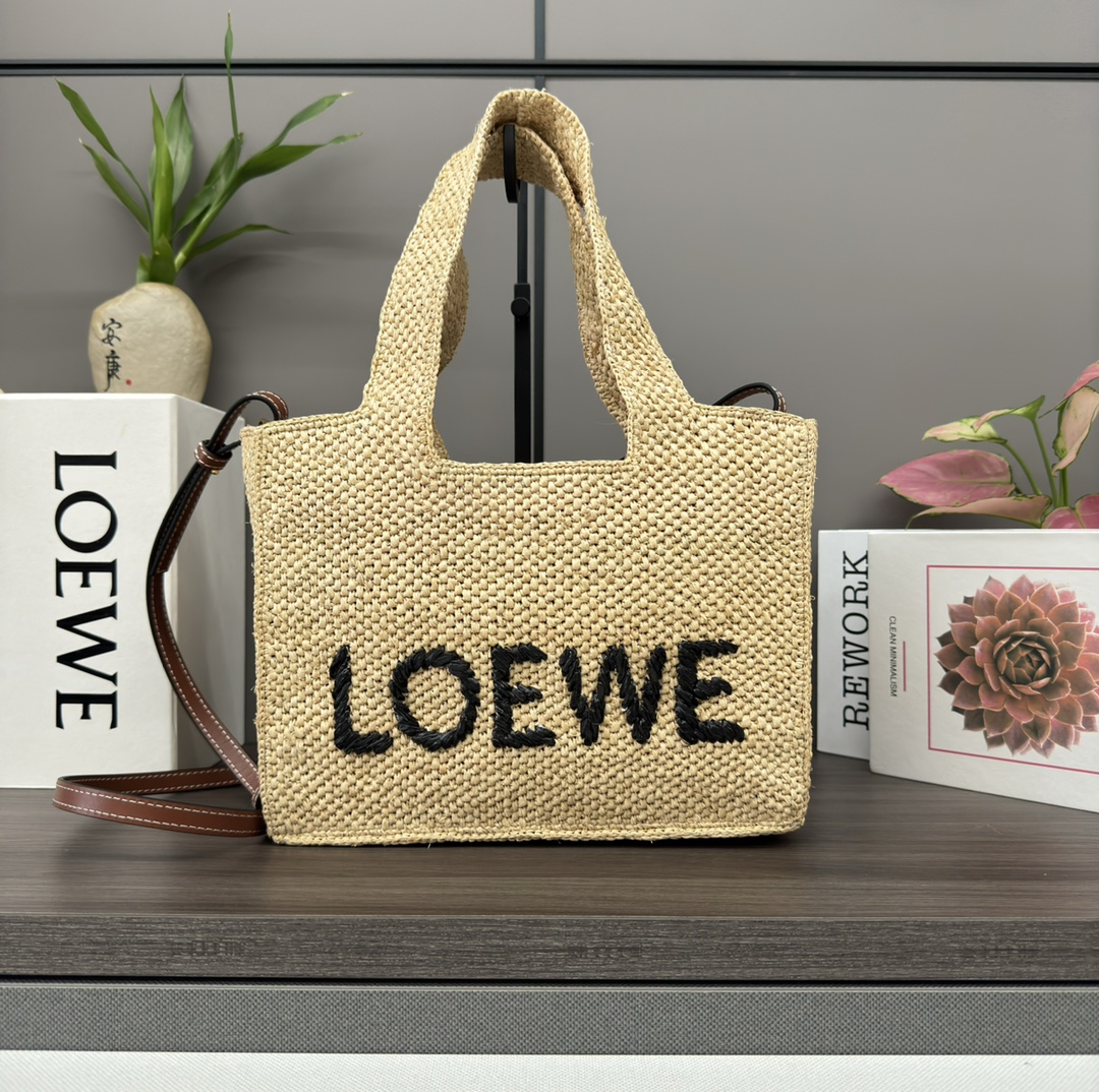 Loewe Mini LOEWE Font tote in raffia Beige – LOEWE