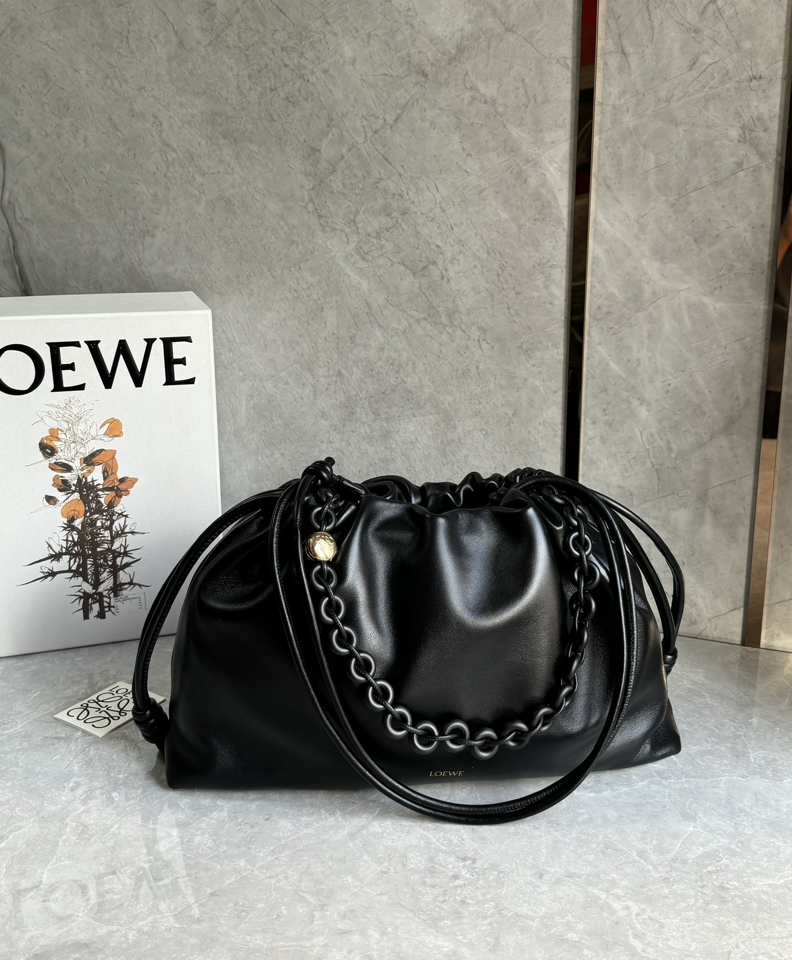 Loewe Medium Flamenco purse in mellow nappa lambskin Black –