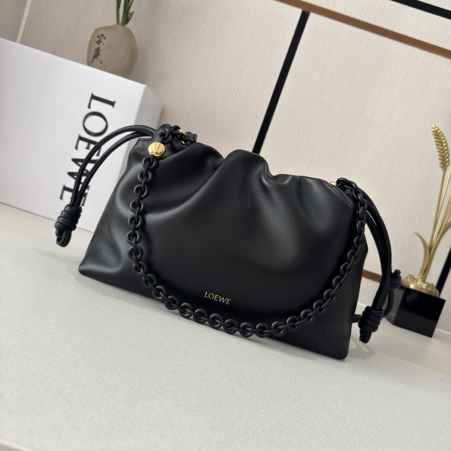 Loewe Medium Flamenco purse in mellow nappa lambskin Black –