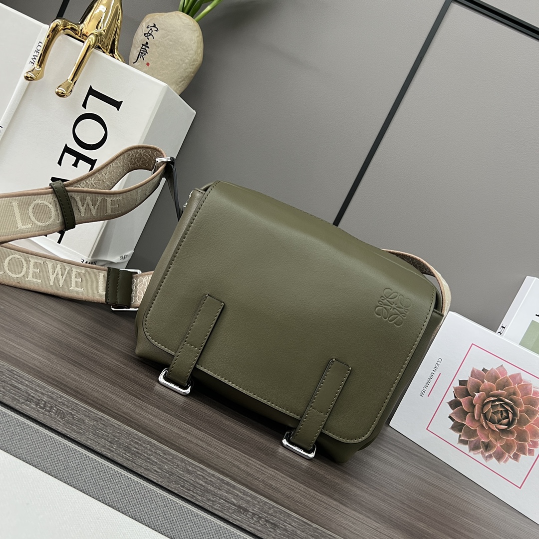 Loewe XS Military messenger bag in soft grained calfskin Green –