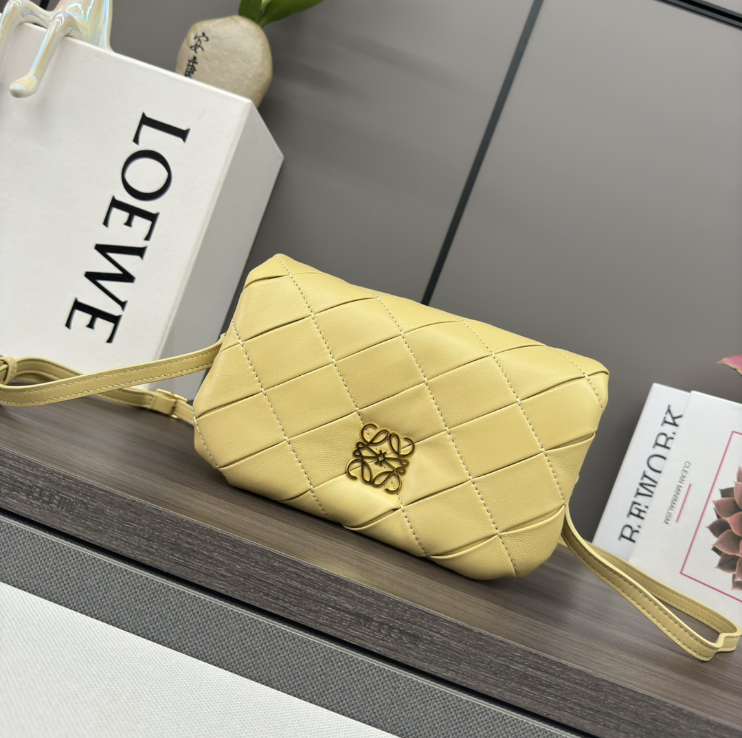 Loewe – Goya Puffer Mini leather shoulder bag Loewe yellow