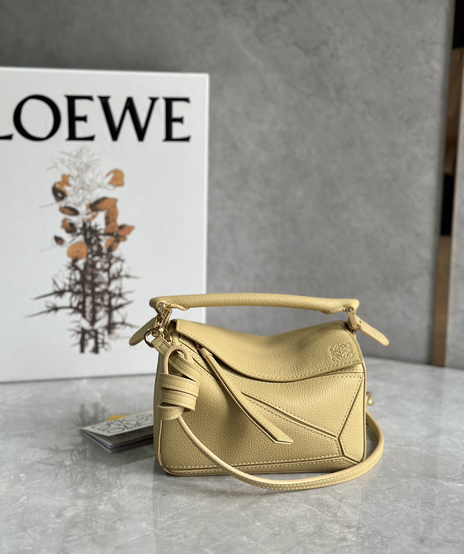 Loewe Small Puzzle Edge bag in classic calfskin Beige – LOEWE
