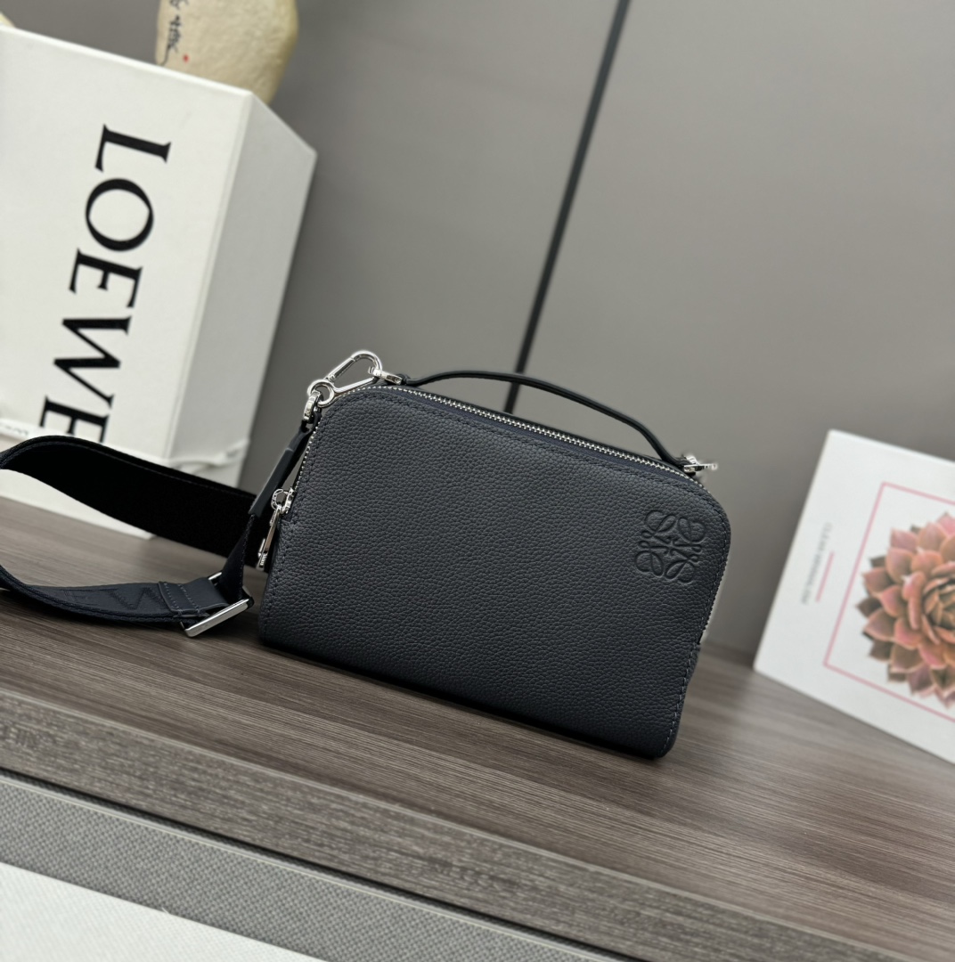 Loewe Mini crossbody camera bag in soft grained calfskin Black