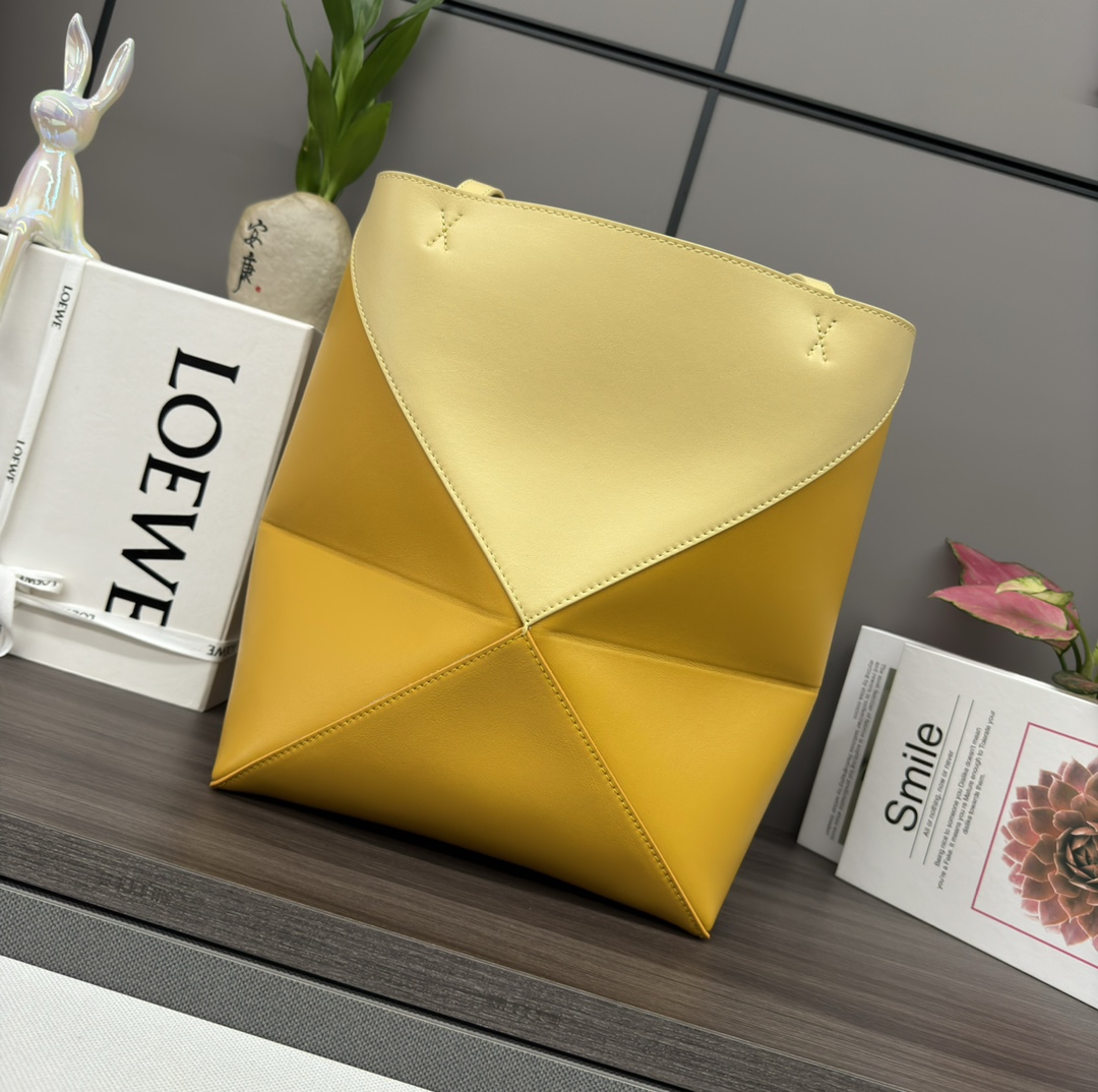 Loewe XL Puzzle Fold tote in shiny calfskin Beige yellow- LOEWE