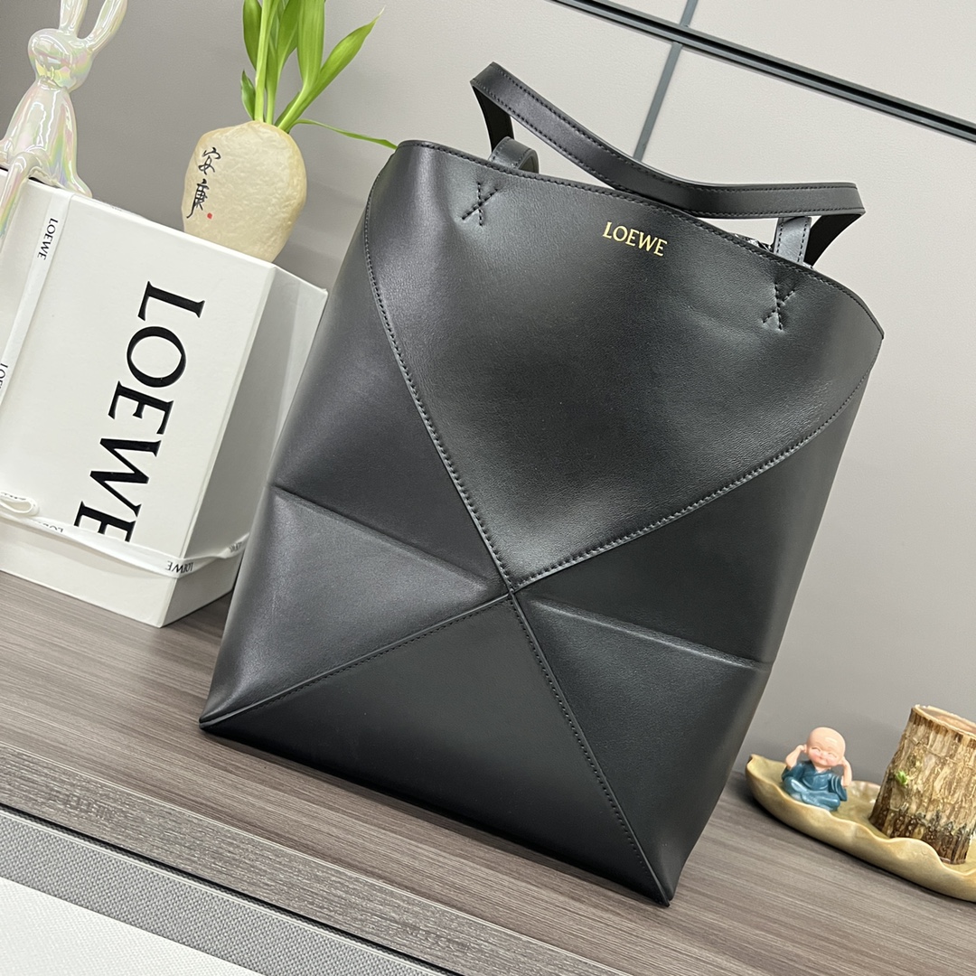 Loewe XL Puzzle Fold tote in shiny calfskin Black – LOEWE