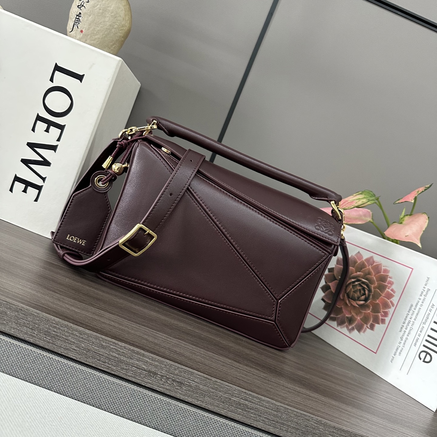 Loewe Small Puzzle bag in smooth calfskin Red – LOEWE