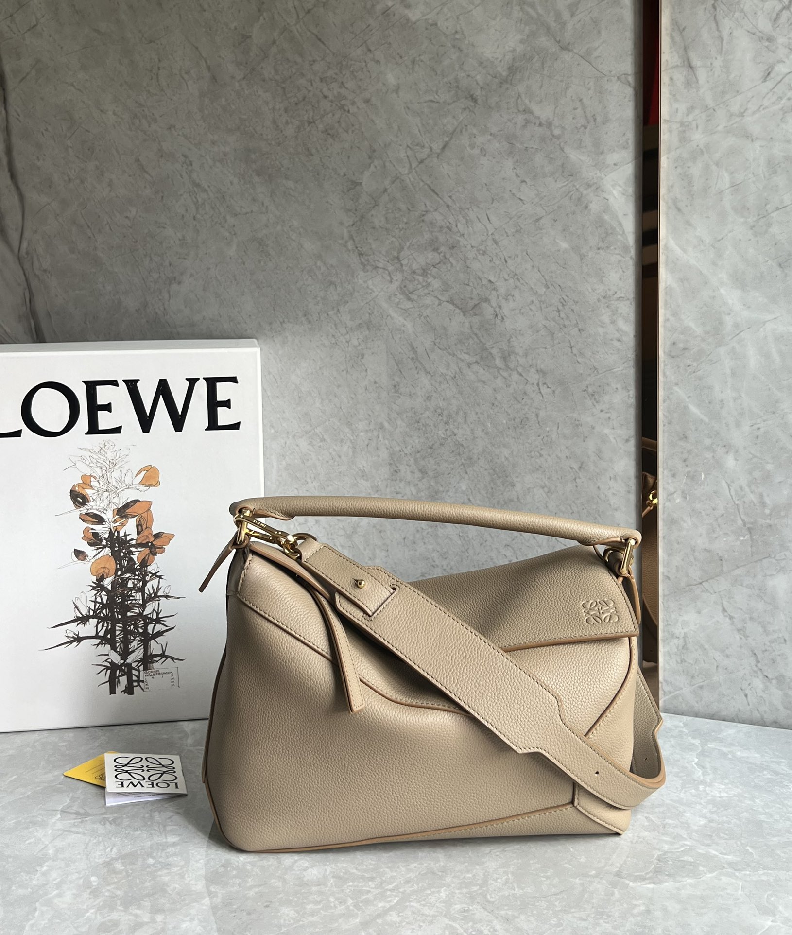Loewe Medium Puzzle Edge bag in soft grained calfskin Beige – LOEWE