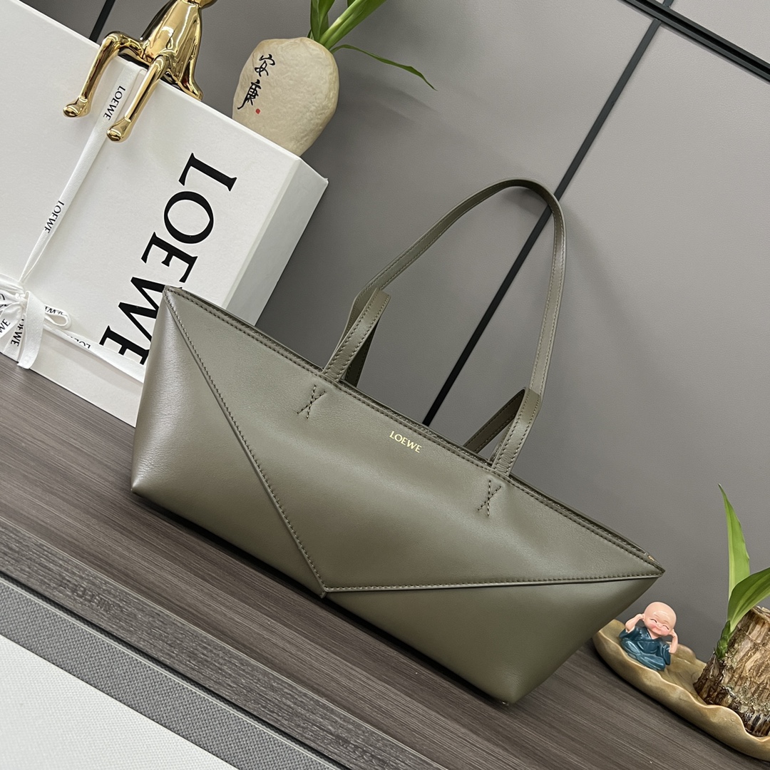 Loewe Leather Puzzle – Green Shoulder Bags, Handbags