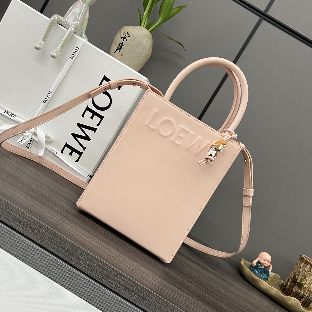 Loewe 520 collection pink
