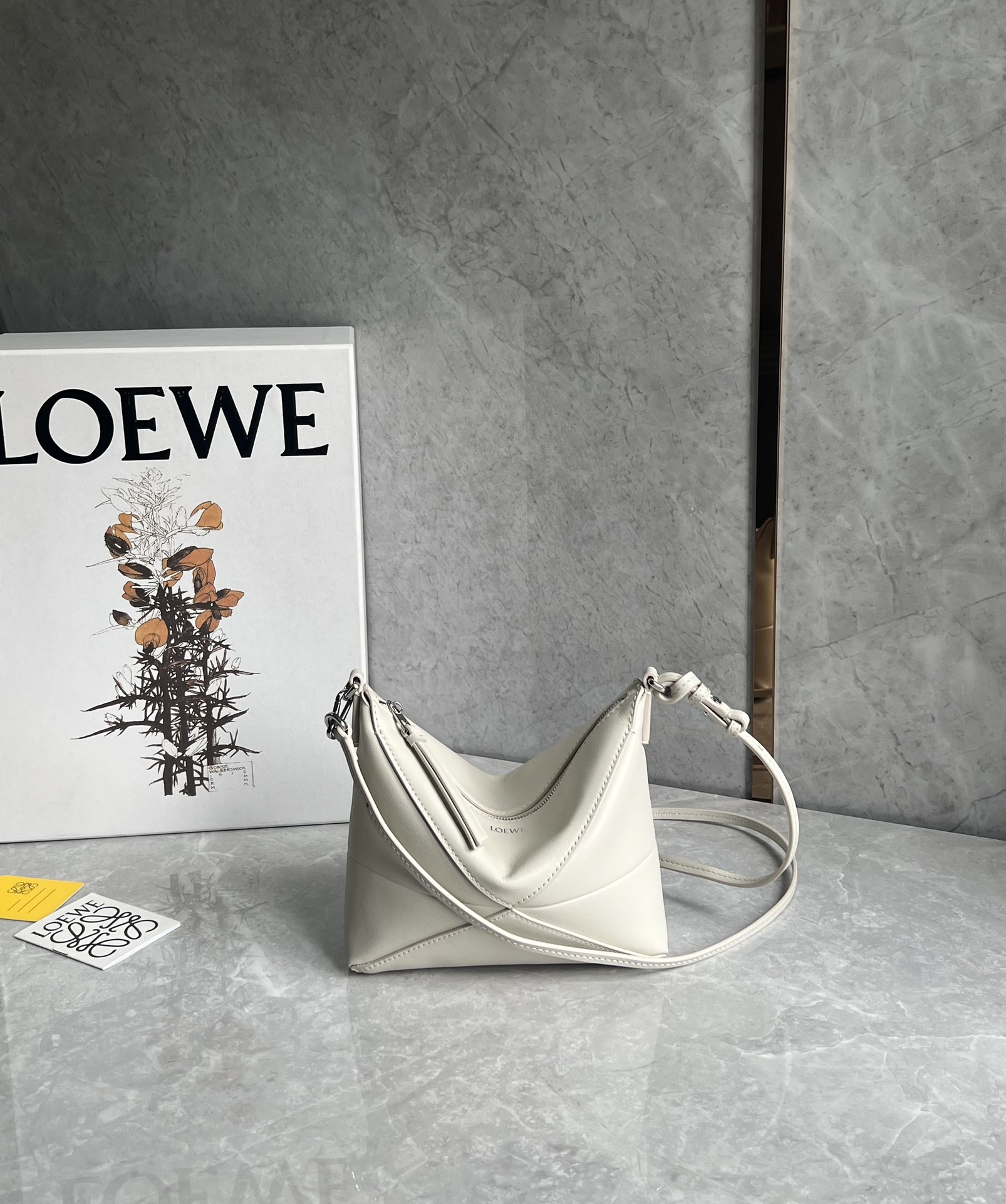 Loewe Puzzle Fold pouch in shiny nappa calfskin White – LOEWE