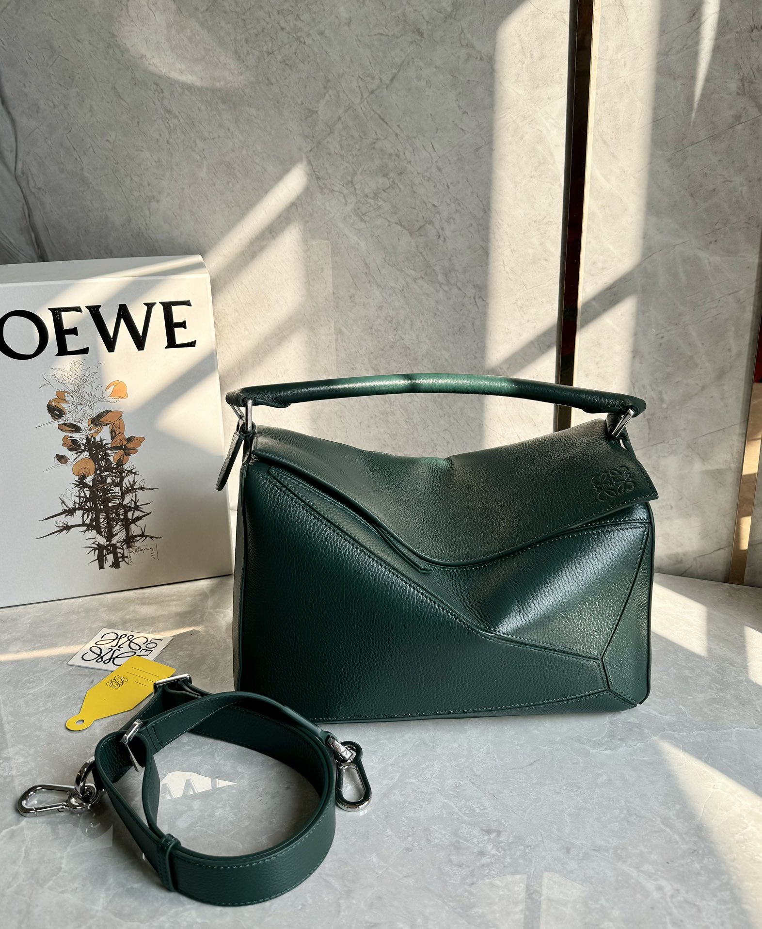 Loewe Large Puzzle Edge bag in classic calfskin Green – LOEWE