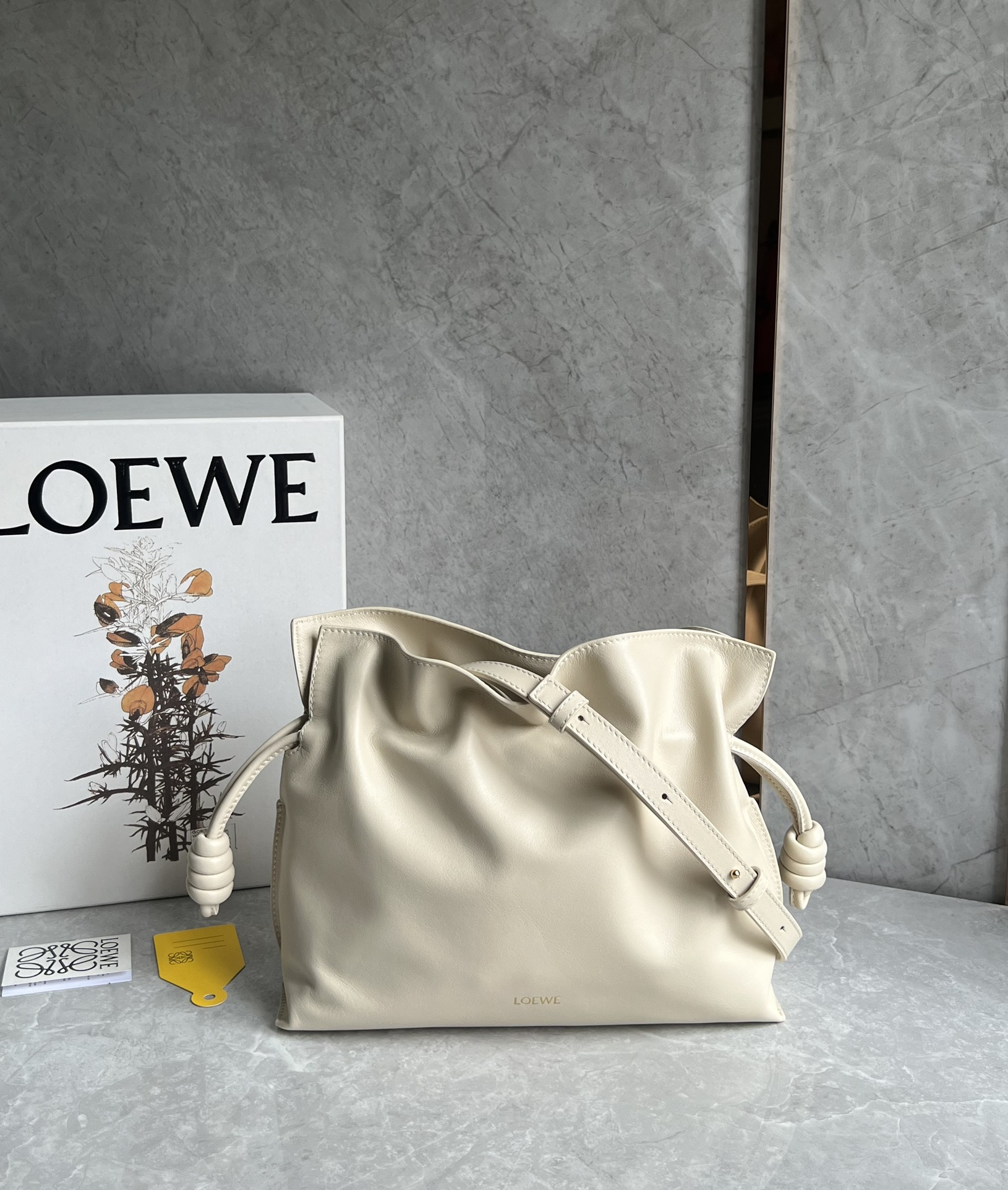 Loewe Medium Flamenco clutch in nappa calfskin White – LOEWE
