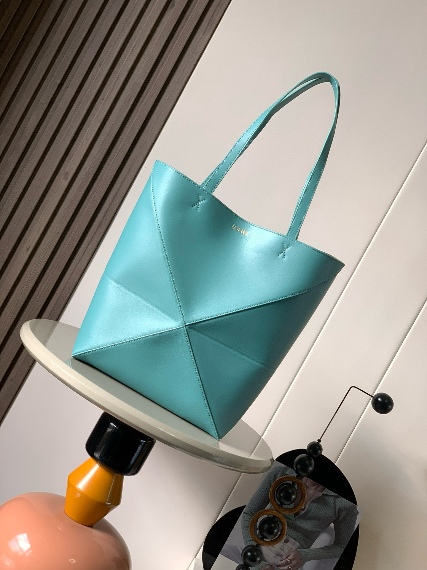 Loewe Medium Puzzle Fold tote in shiny calfskin Green – LOEWE
