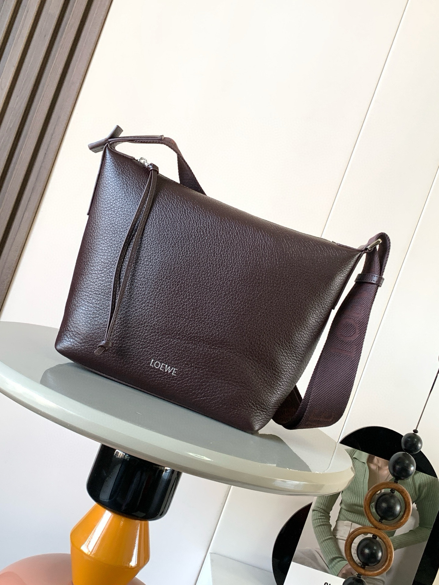 LOEWE Cubi Shoulder Bag | Brown |