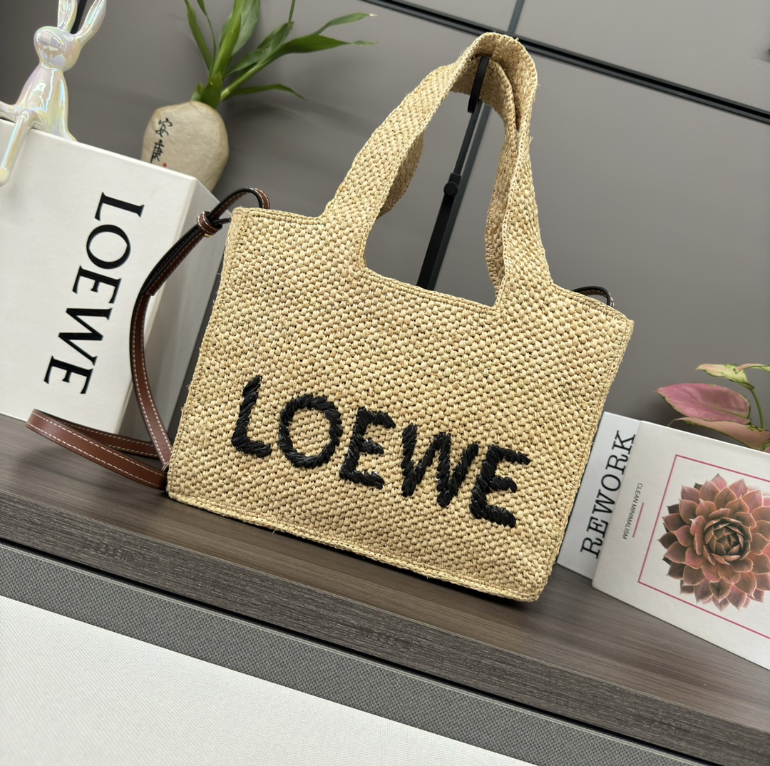 LOEWE font Tote Small A685B59X03 Bag #270-