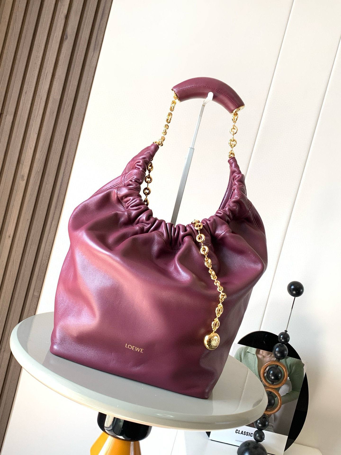 Loewe Small Squeeze bag in mellow nappa lambskin Red – LOEWE