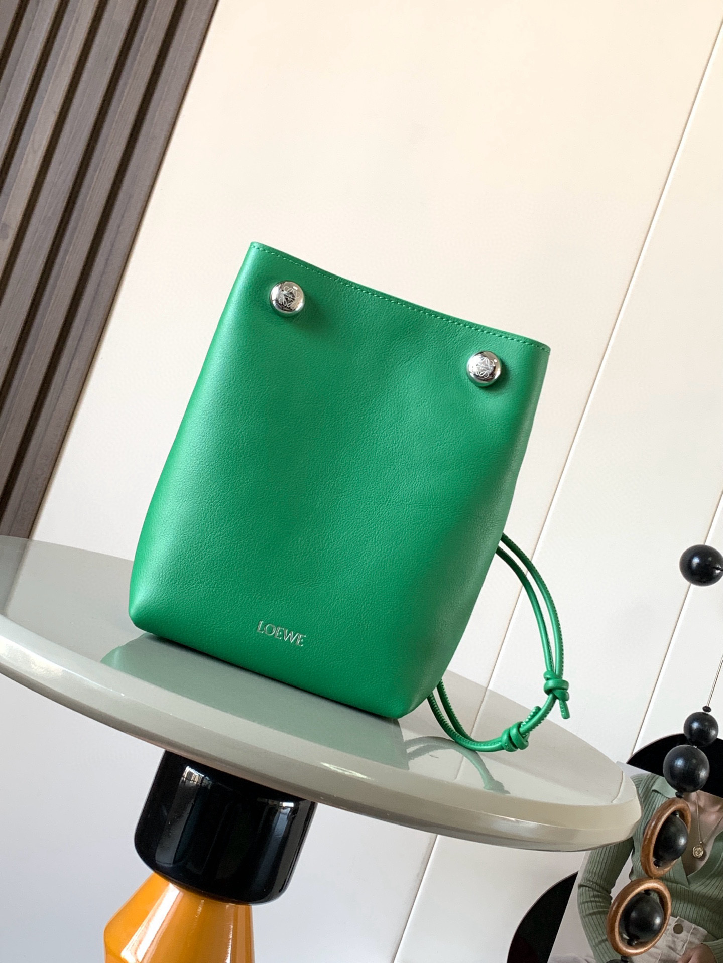 Loewe Pebble hobo in supple grained calfskin green- LOEWE