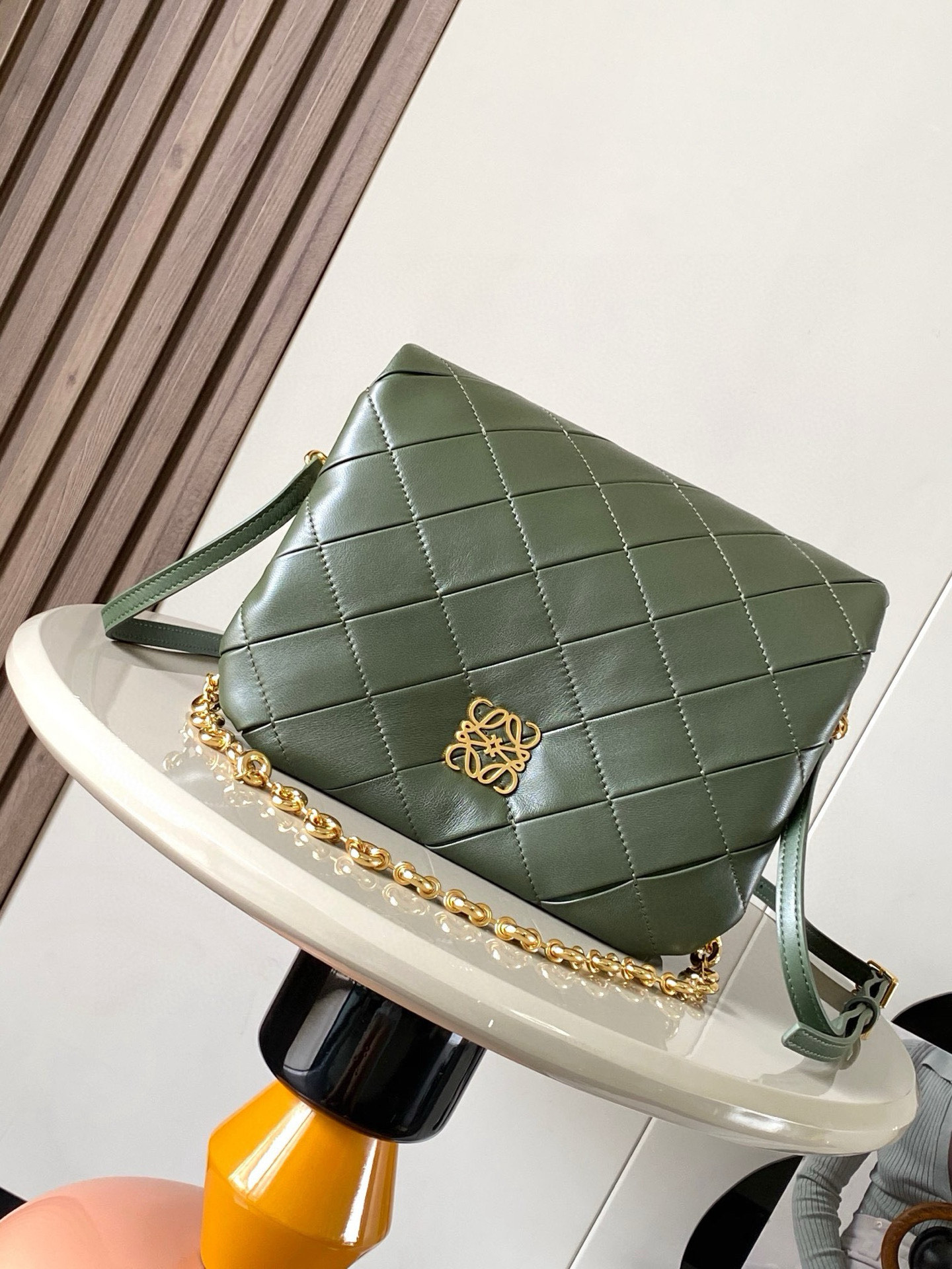 LOEWE – Puffer Goya pleated leather shoulder bag  green