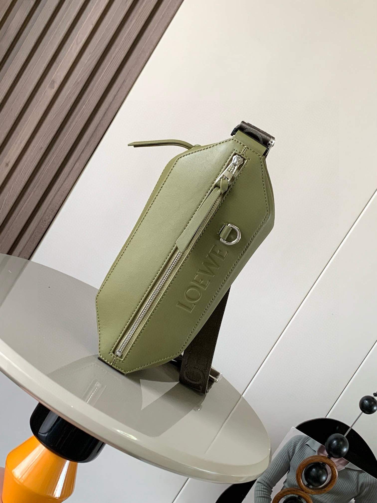 Loewe Leather Convertible Sling Cross-body Bag in Green for