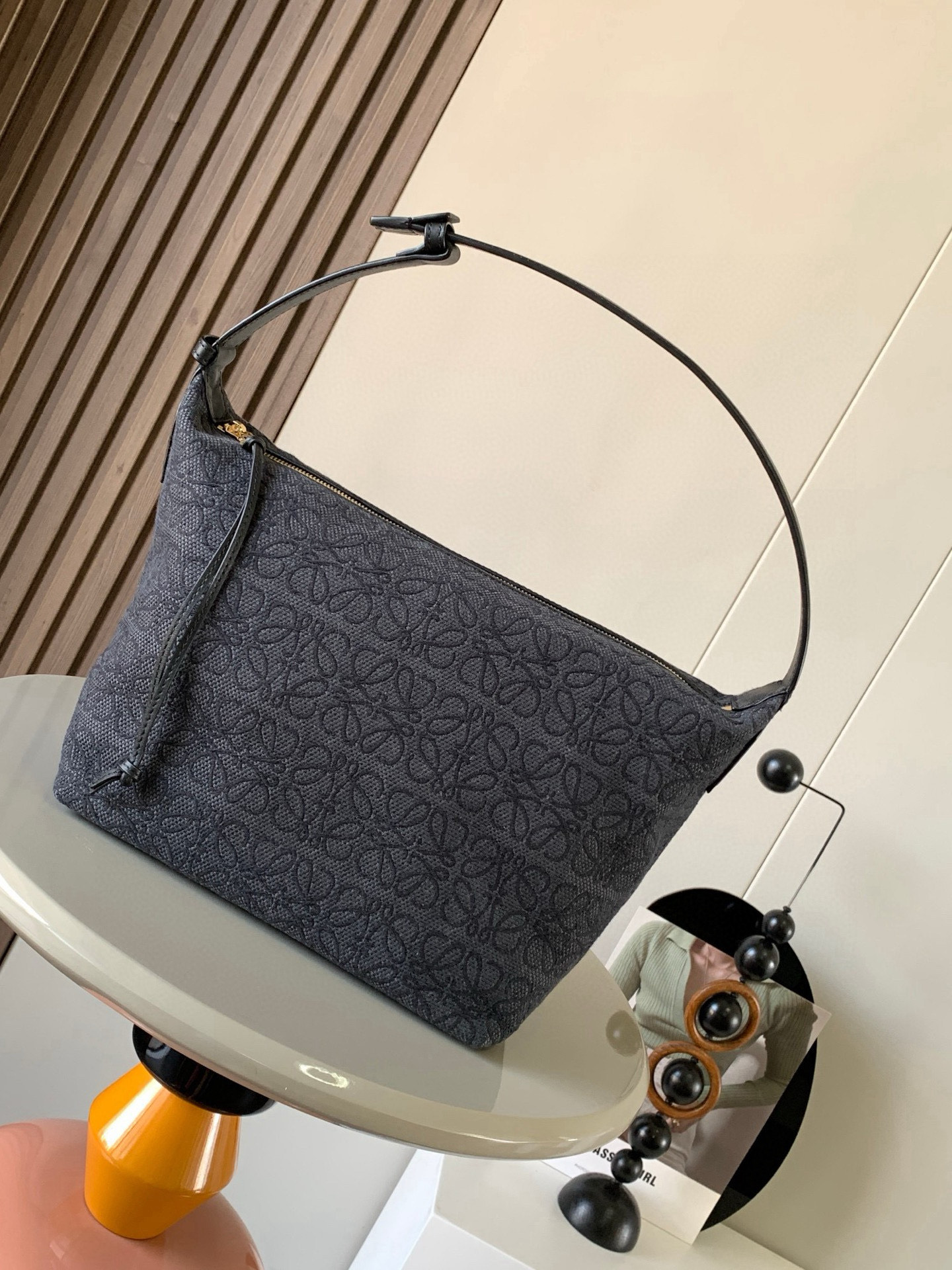 Loewe 2021 Cubi Canvas Shoulder Bag – Grey Shoulder Bags, Handbags – LOW45780
