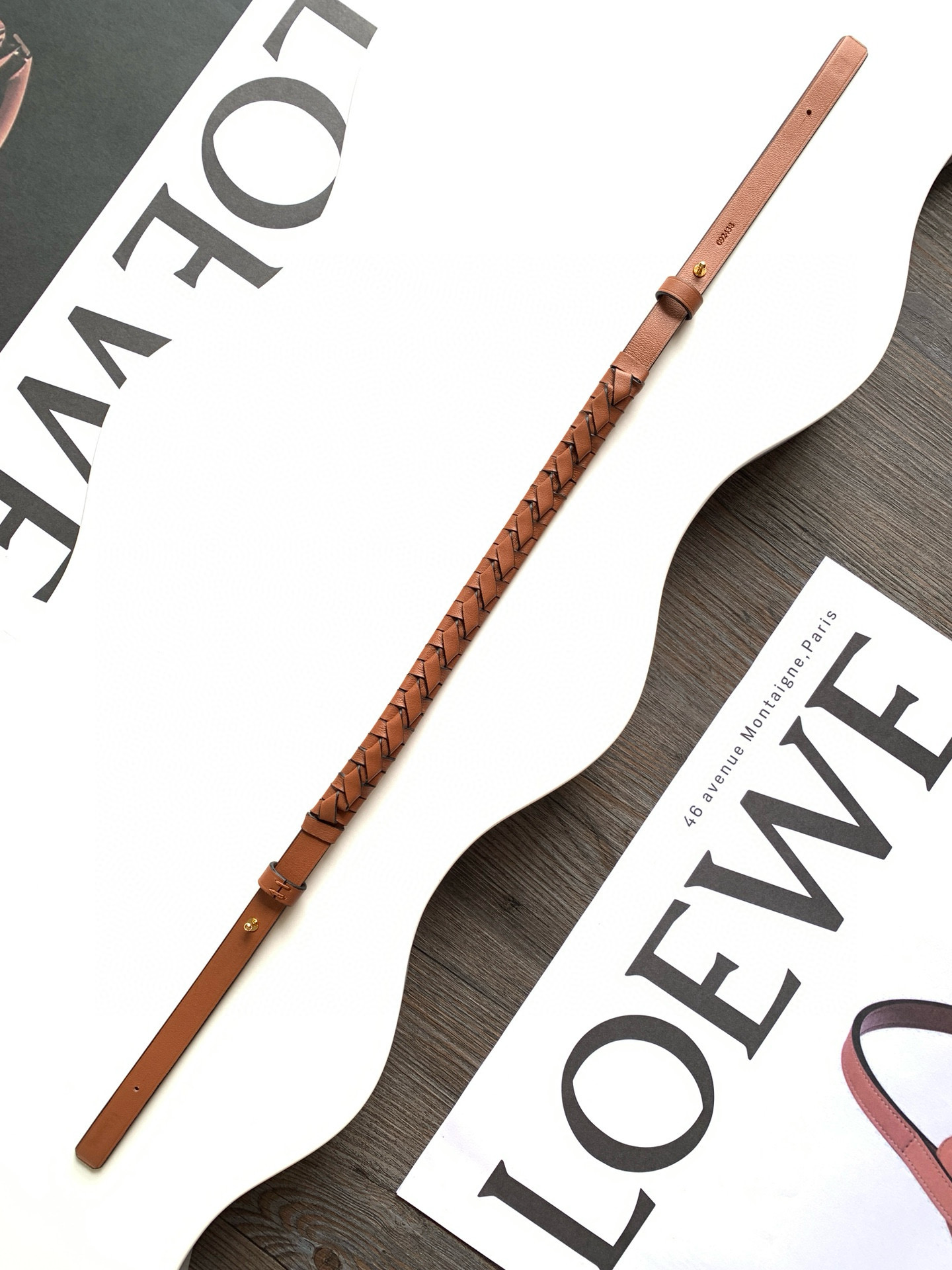 Loewe Woven spiral strap in classic calfskin Brown – LOEWE