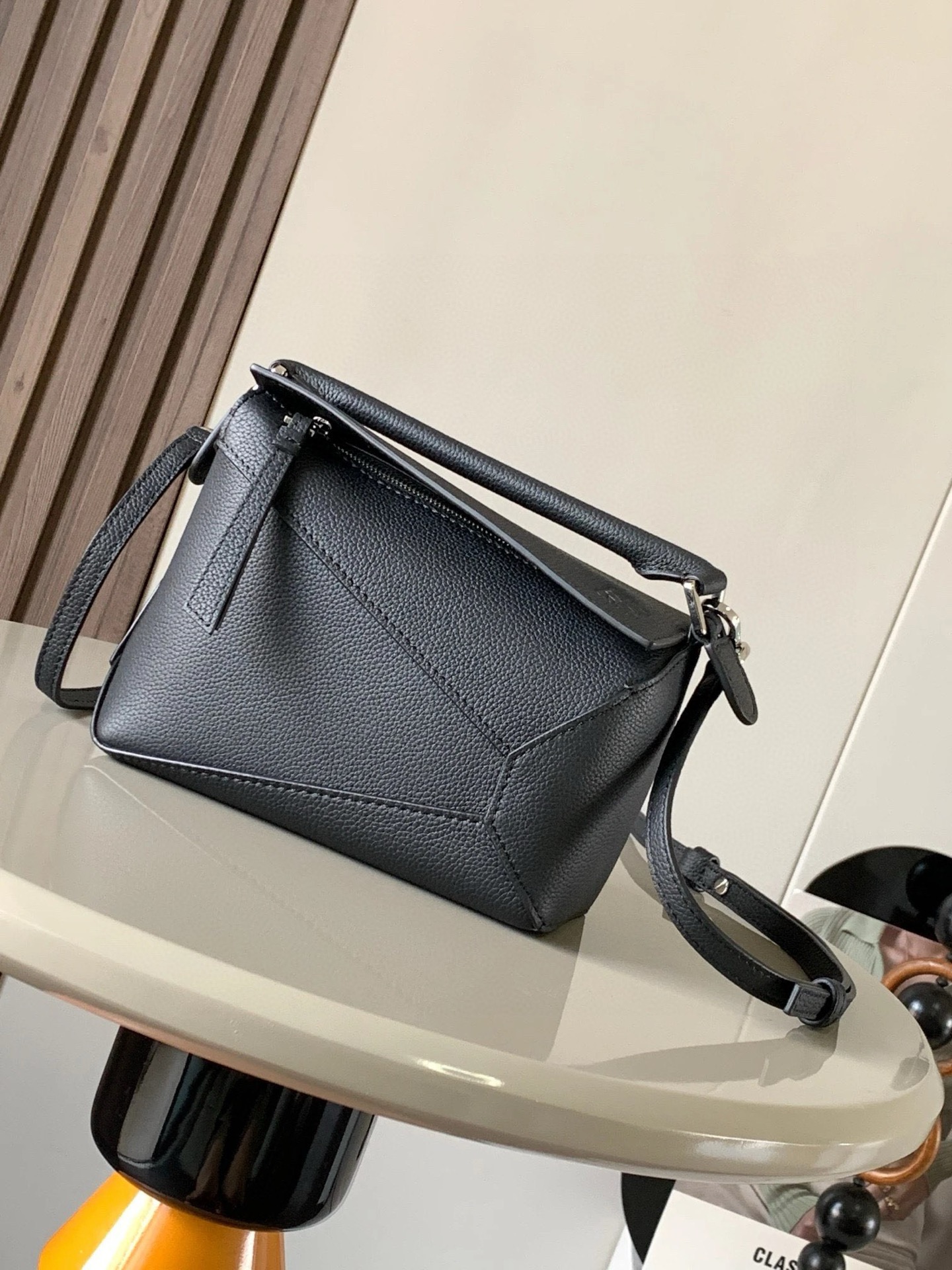 Loewe Large Puzzle Edge bag in grained calfskin Black – LOEWE.