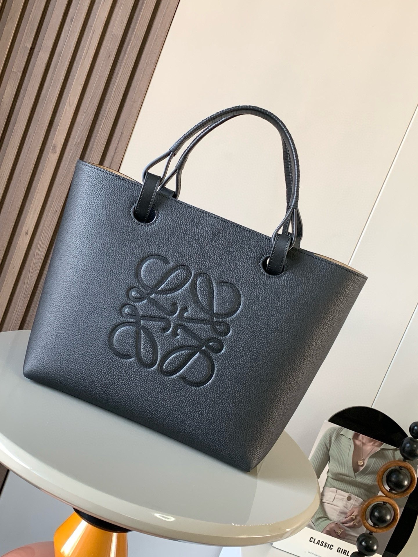 Loewe Anagram Tote Small A717S72X03 Calf Black Ladies |
